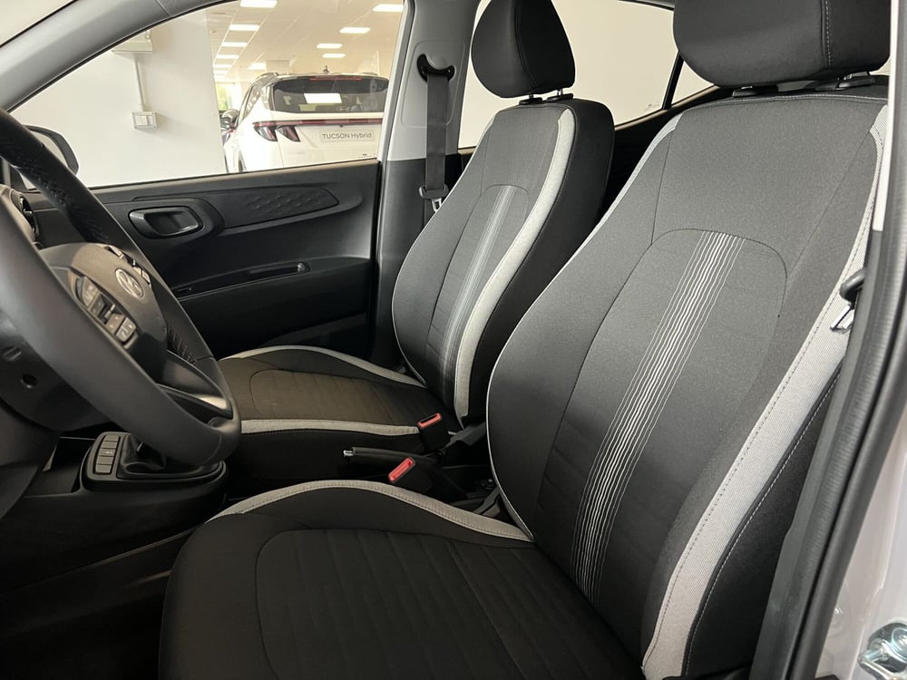 Hyundai i10 nuova a Macerata (9)