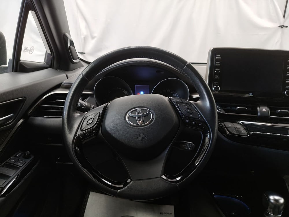 Toyota Toyota C-HR usata a Roma (11)
