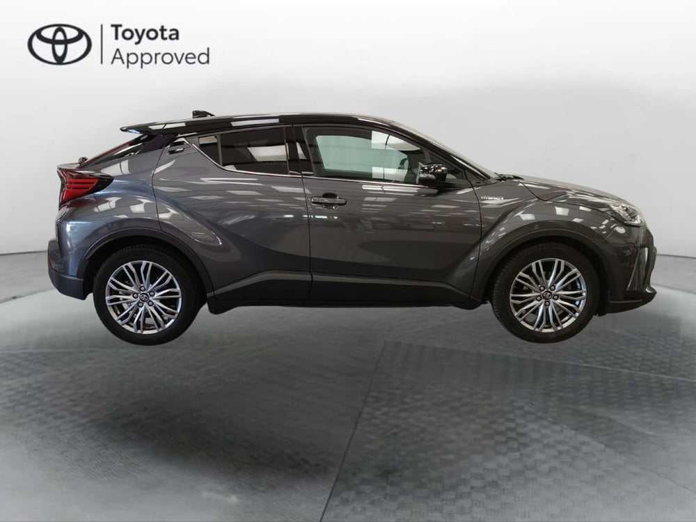 Toyota Toyota C-HR usata a Roma (17)