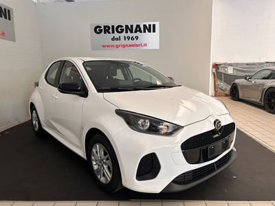 Mazda Mazda2 Hybrid 1.5 VVT e-CVT Full Hybrid Electric Select nuova a Vigevano