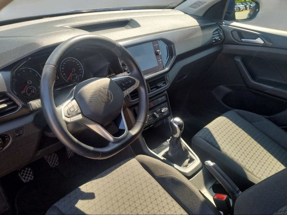 Volkswagen T-Cross usata a Livorno (13)