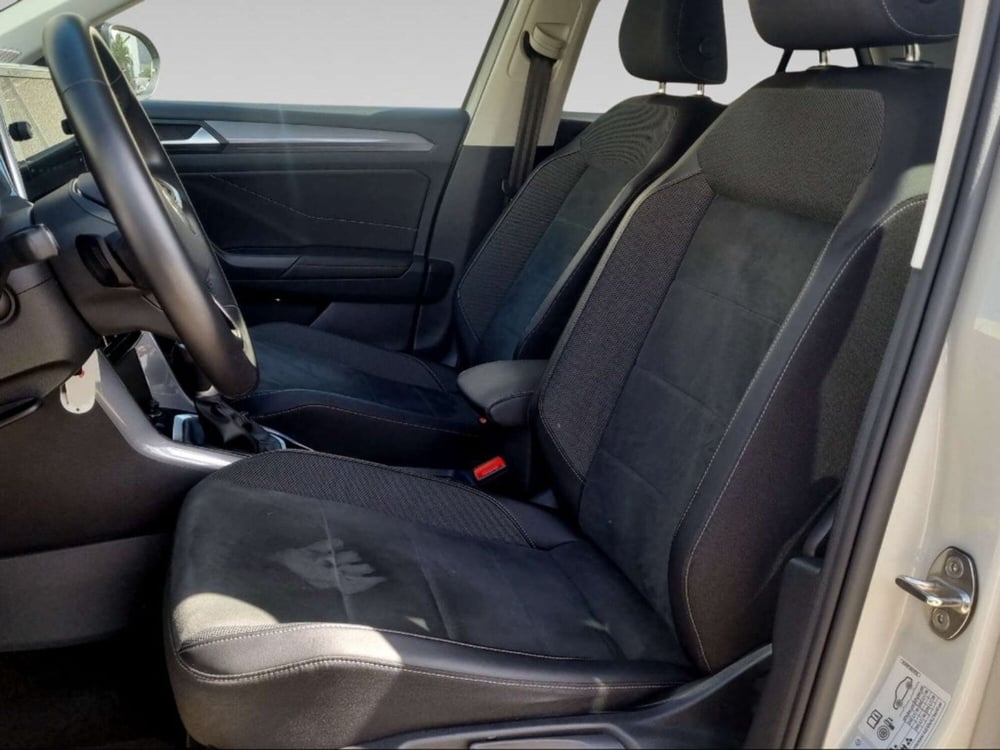 Volkswagen T-Roc usata a Livorno (11)
