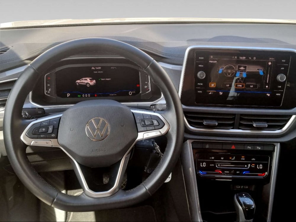 Volkswagen T-Roc usata a Livorno (9)
