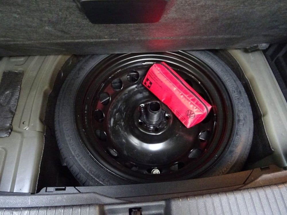 Volkswagen T-Cross usata a Como (15)