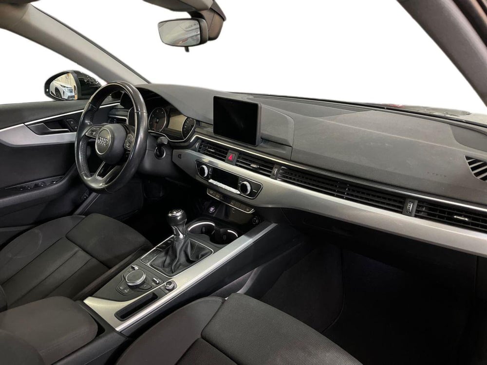 Audi A4 usata a Bari (9)