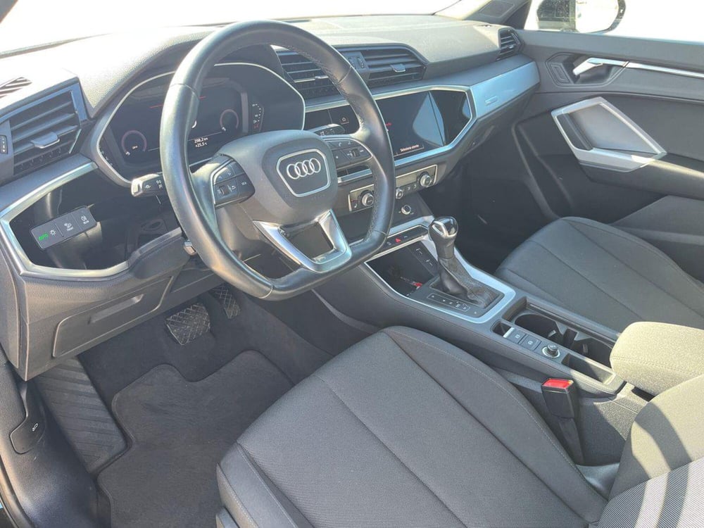 Audi Q3 Sportback usata a Bari (10)