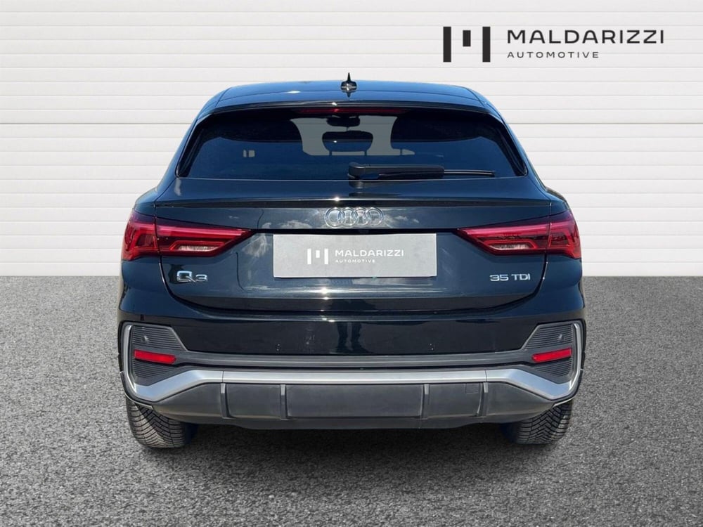 Audi Q3 Sportback usata a Bari (3)