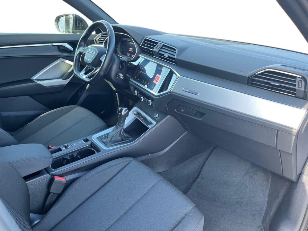 Audi Q3 Sportback usata a Bari (9)