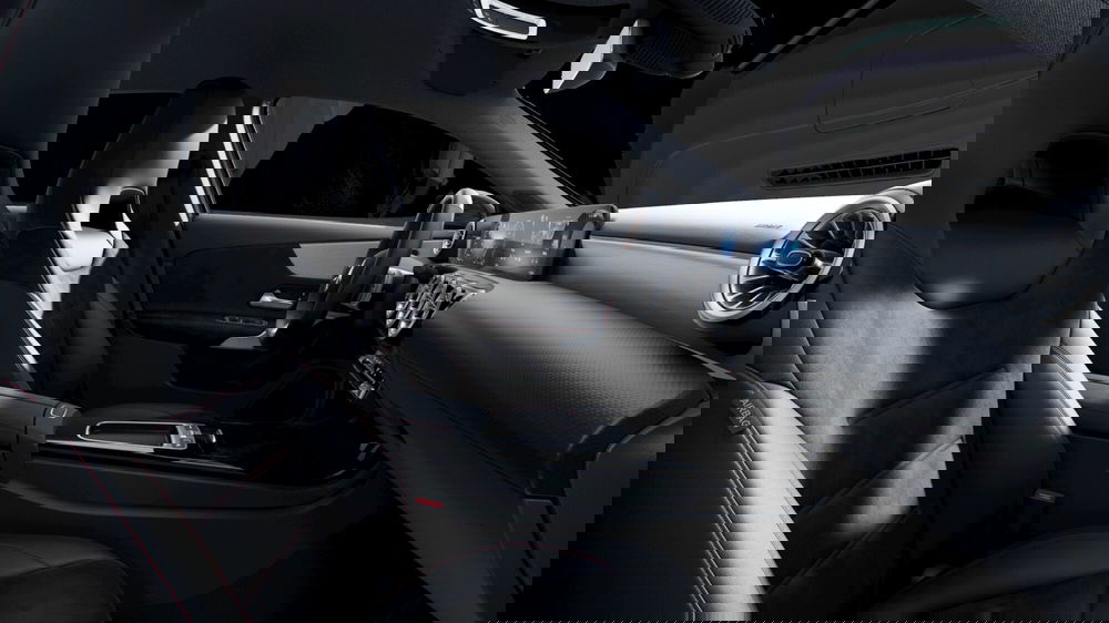 Mercedes-Benz Classe A nuova a Milano (7)