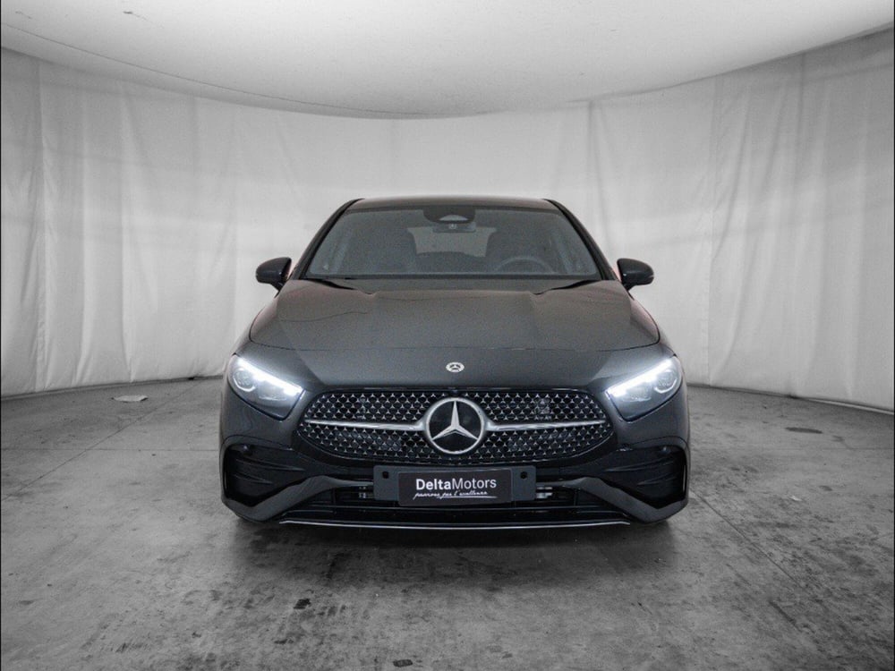 Mercedes-Benz Classe A Sedan nuova a Macerata (5)