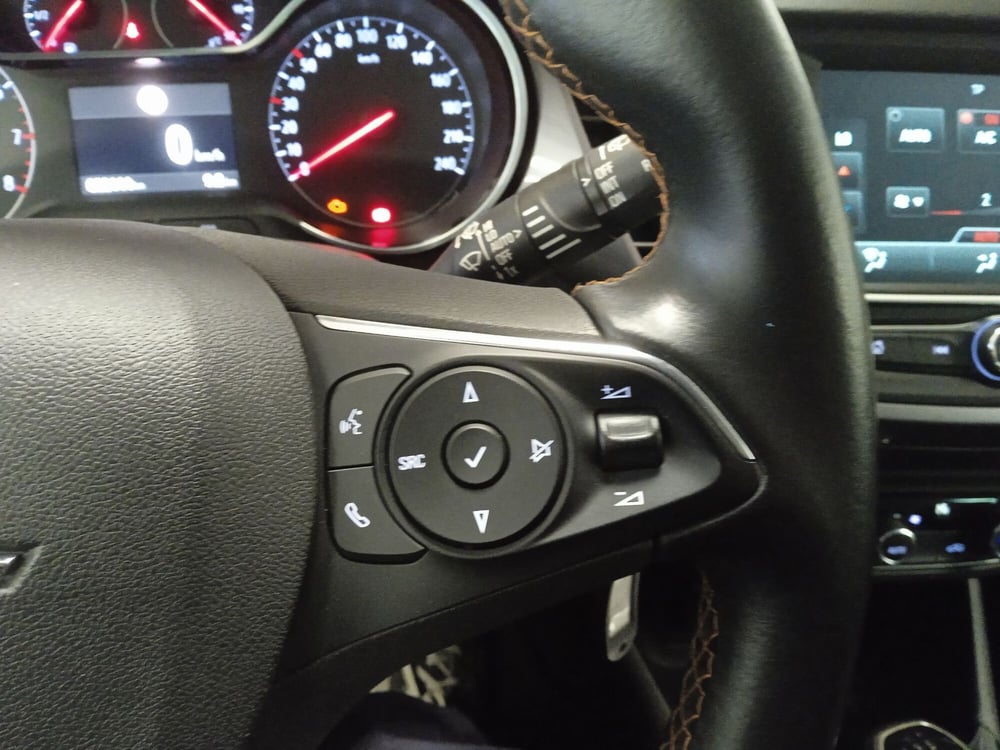 Opel Crossland X usata a Torino (12)