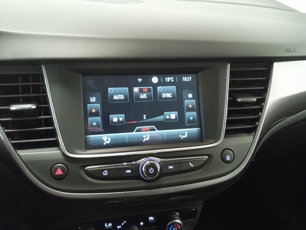 Opel Crossland X usata a Torino (13)