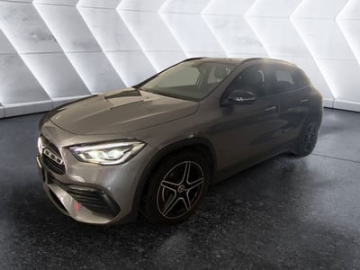 Mercedes-Benz GLA SUV 200 d Automatic 4Matic Premium del 2021 usata a Napoli