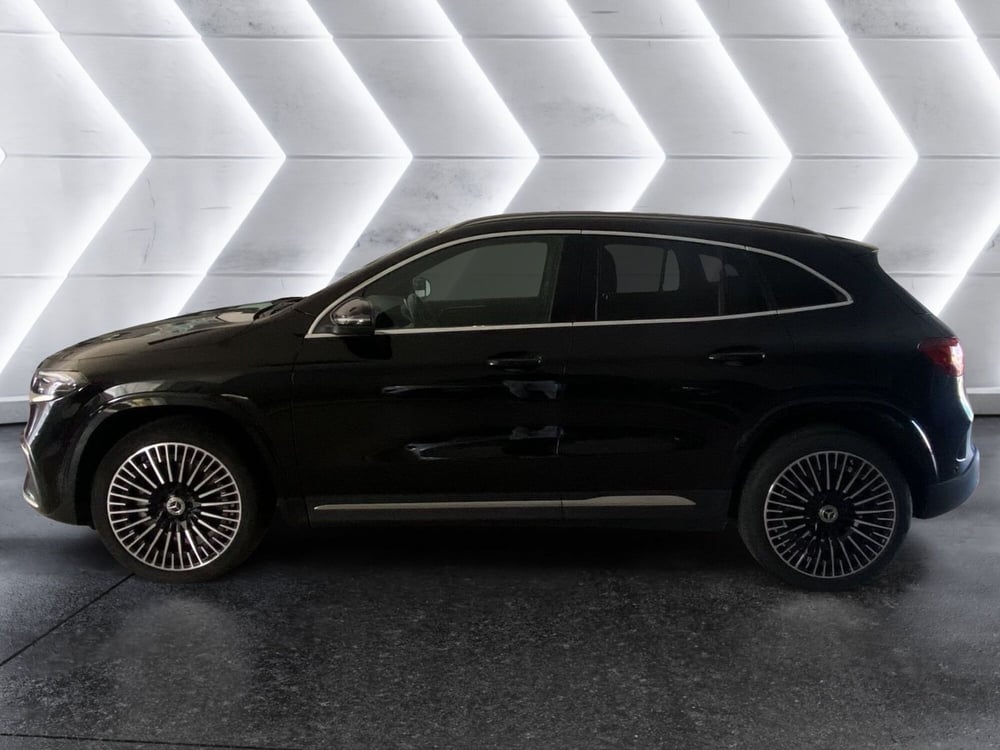 Mercedes-Benz EQA usata a Napoli (5)