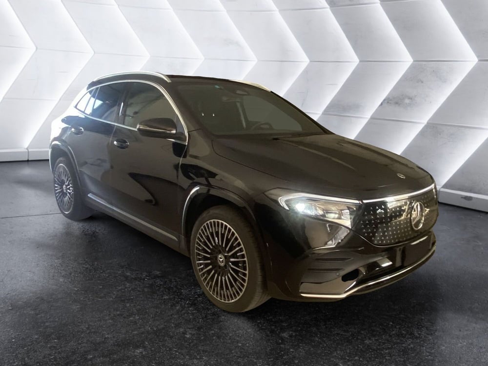 Mercedes-Benz EQA usata a Napoli (6)