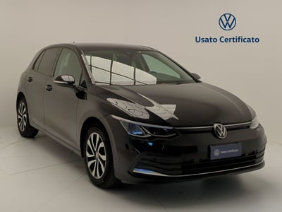 Volkswagen Golf 2.0 TDI SCR Life del 2021 usata a Pratola Serra