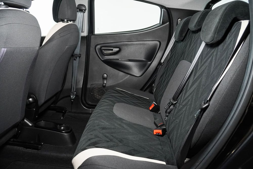 Lancia Ypsilon usata a Perugia (9)