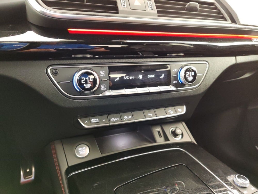 Audi Q5 Sportback usata a Massa-Carrara (11)