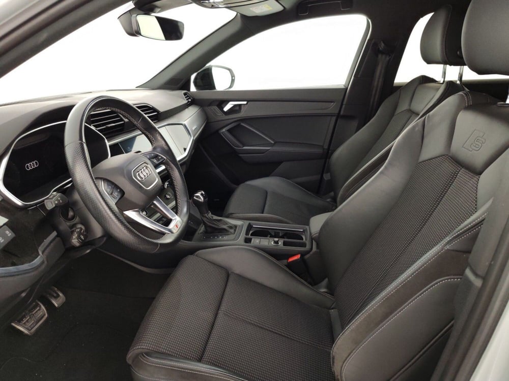 Audi Q3 Sportback usata a Massa-Carrara (7)