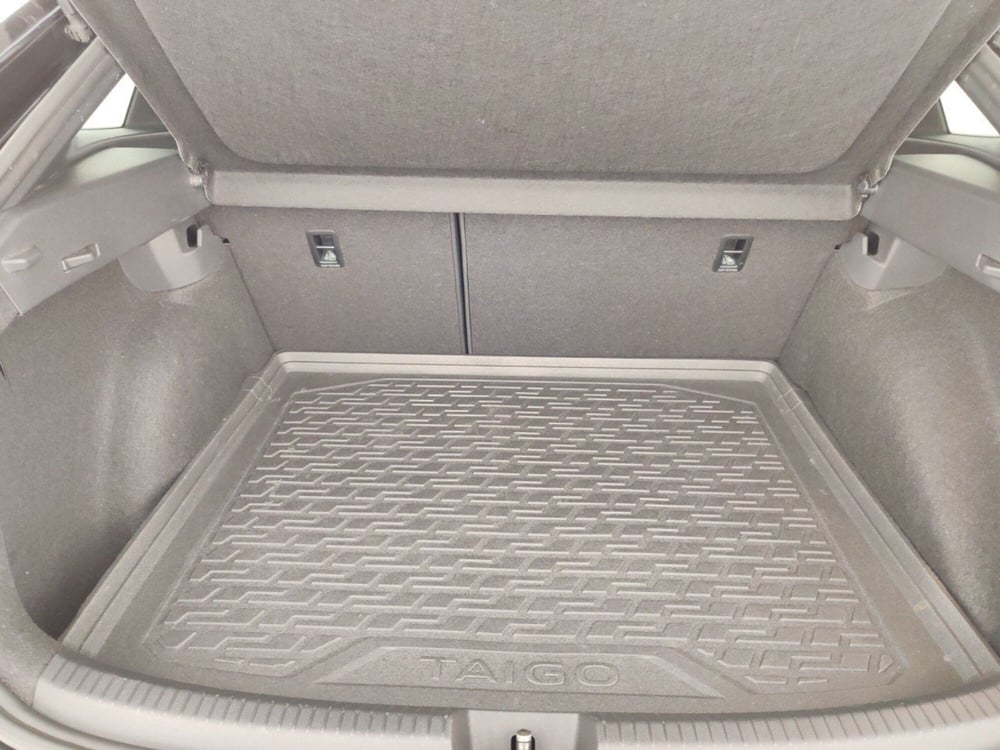 Volkswagen Taigo usata a Massa-Carrara (17)
