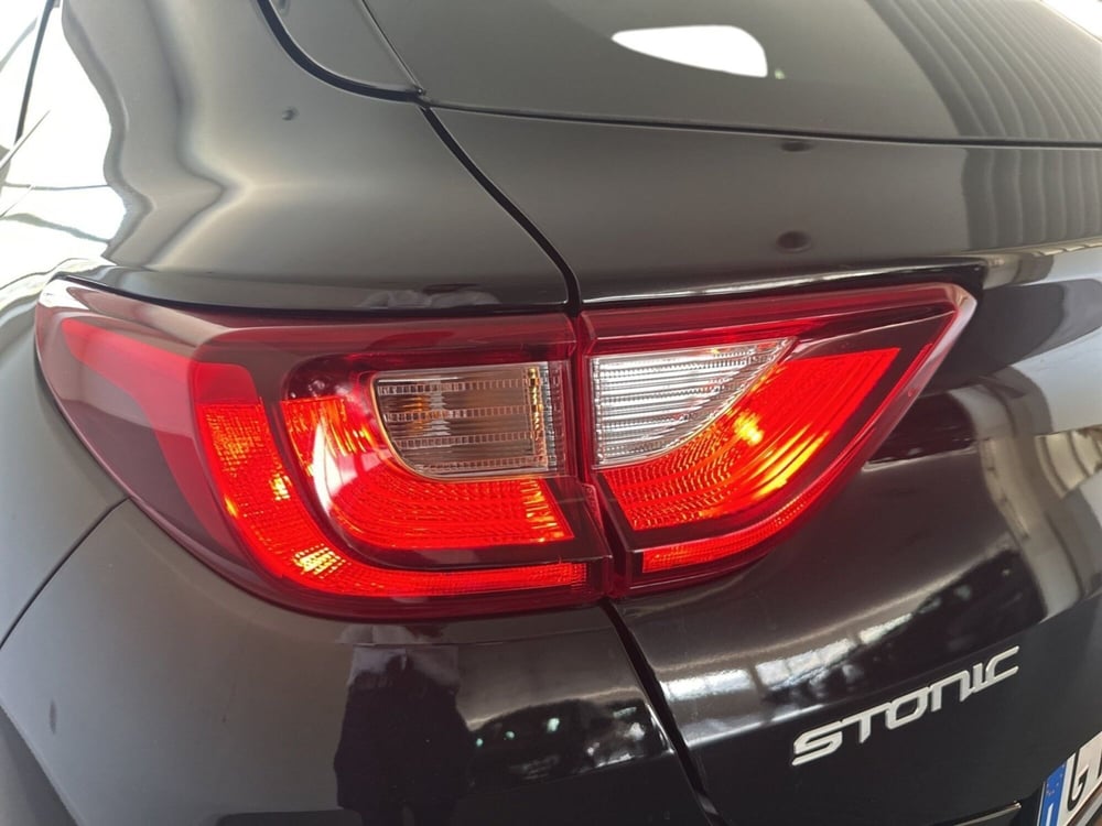Kia Stonic usata a Napoli (19)