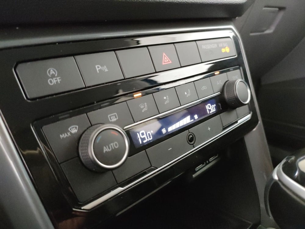 Volkswagen T-Cross usata a Napoli (17)