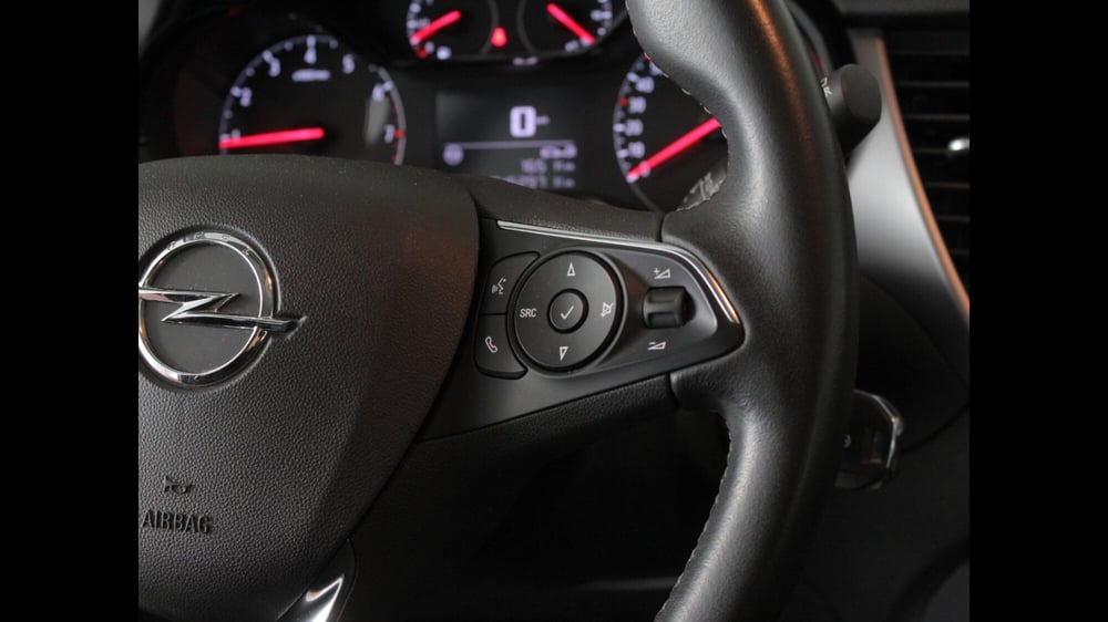 Opel Crossland usata a Palermo (17)