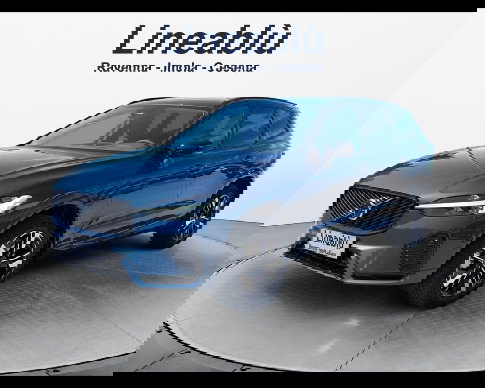 Volvo XC60 nuova a Bologna