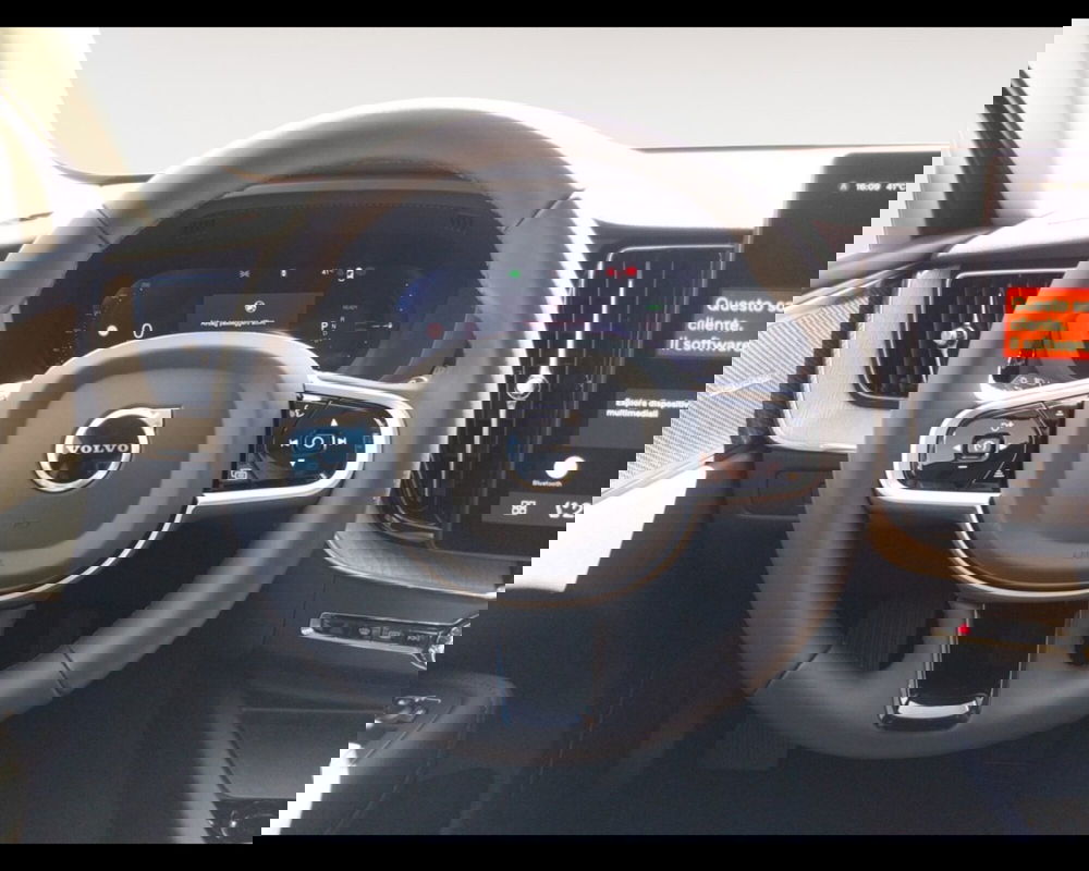 Volvo XC60 nuova a Bologna (12)