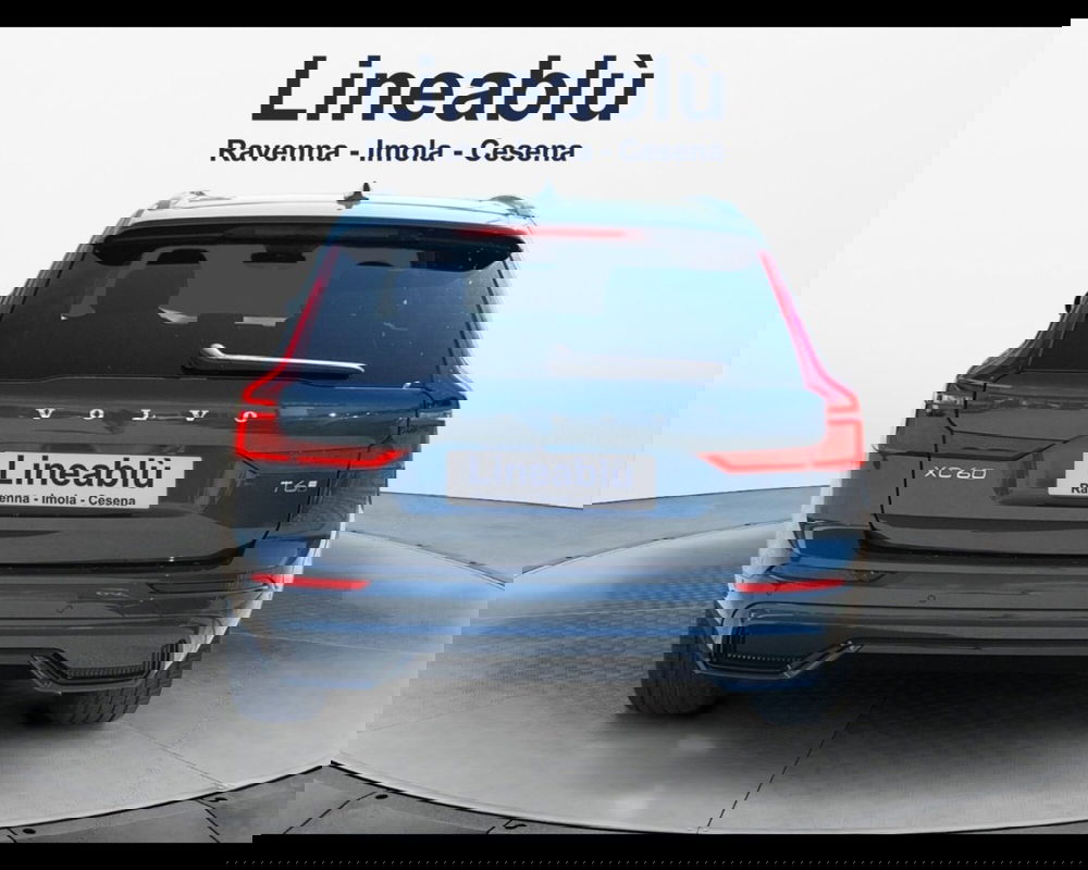 Volvo XC60 nuova a Bologna (4)