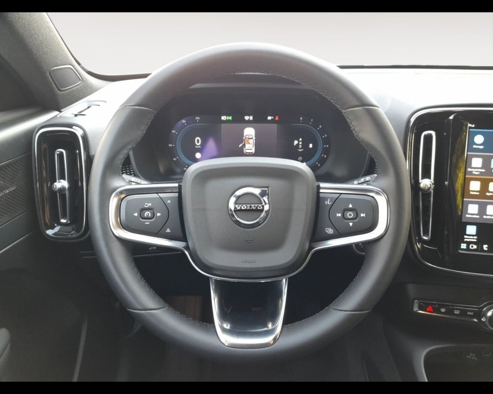 Volvo XC40 usata a Ravenna (12)