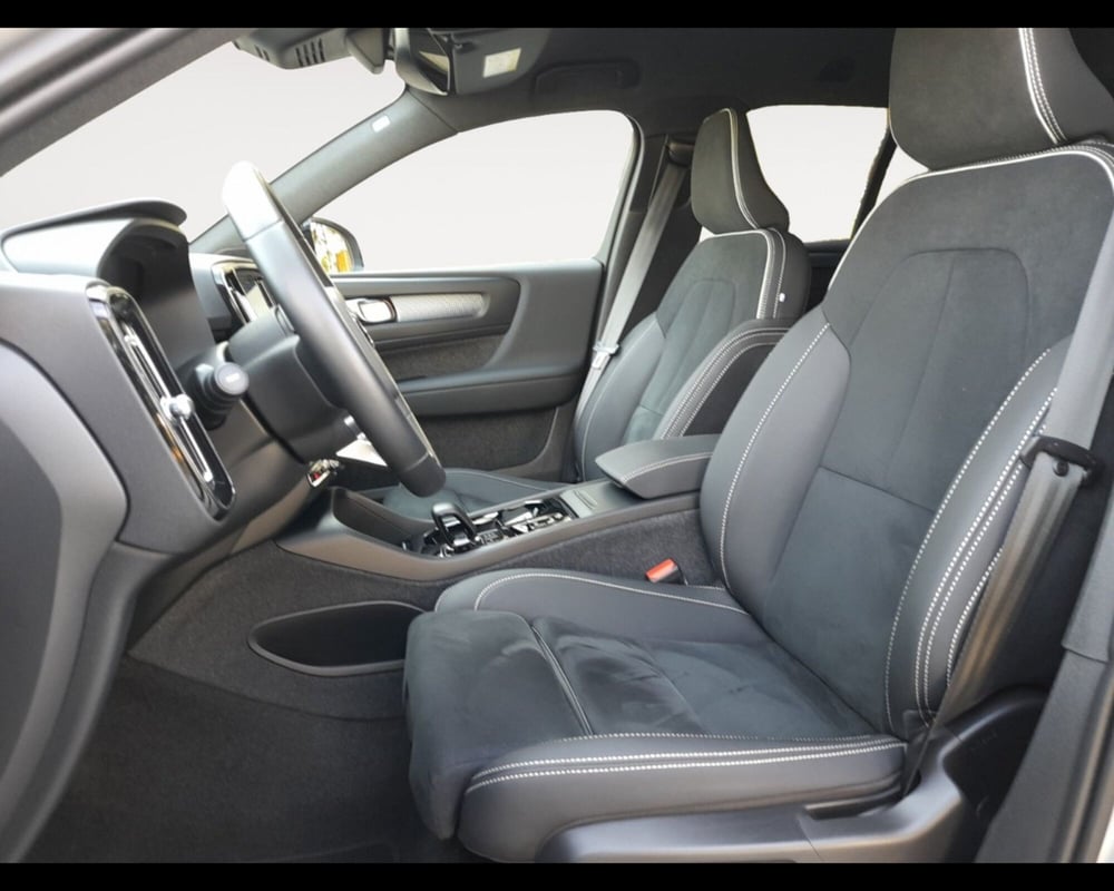 Volvo XC40 usata a Ravenna (9)