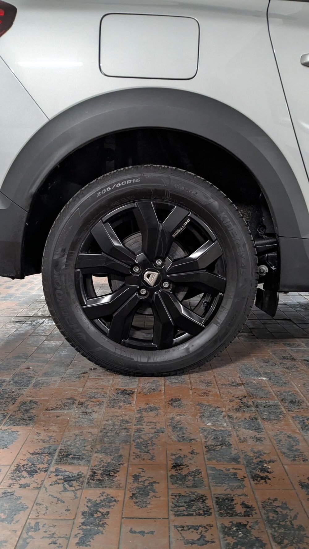 Dacia Jogger usata a Milano (12)