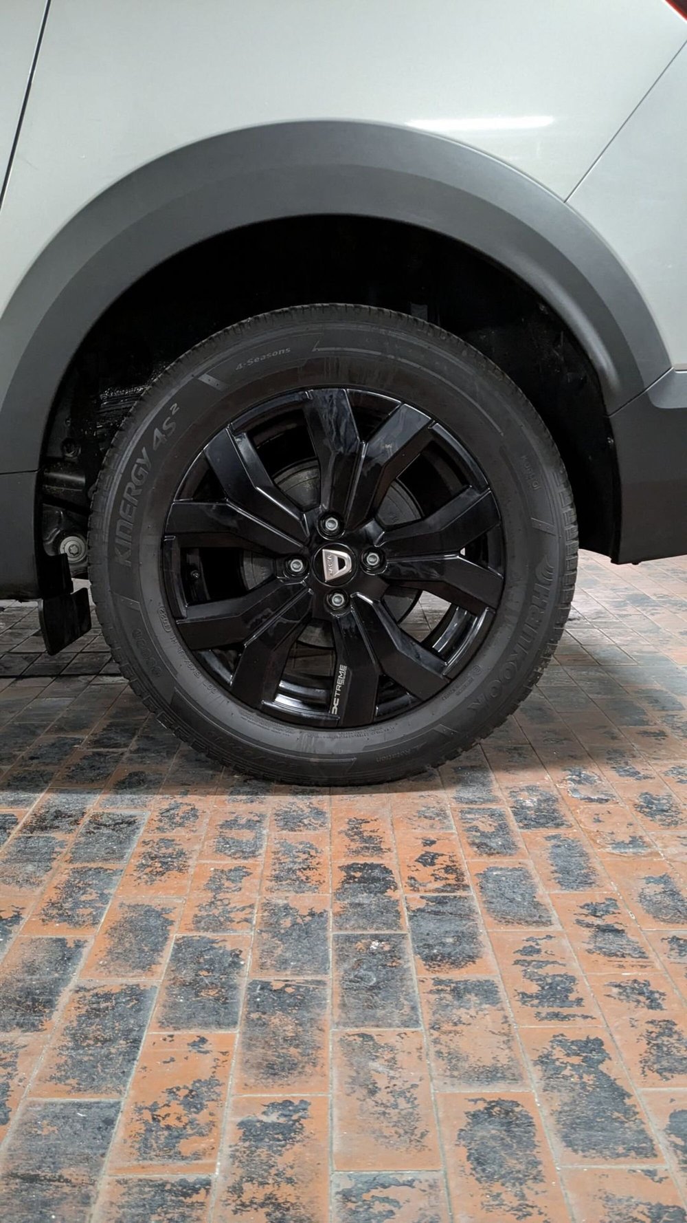 Dacia Jogger usata a Milano (15)