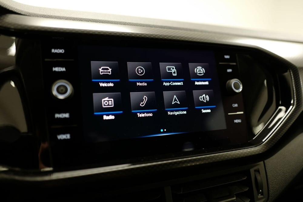 Volkswagen T-Cross usata a Varese (13)