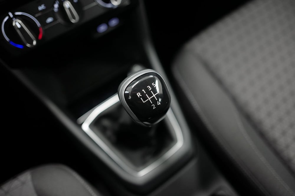 Volkswagen T-Cross usata a Varese (16)