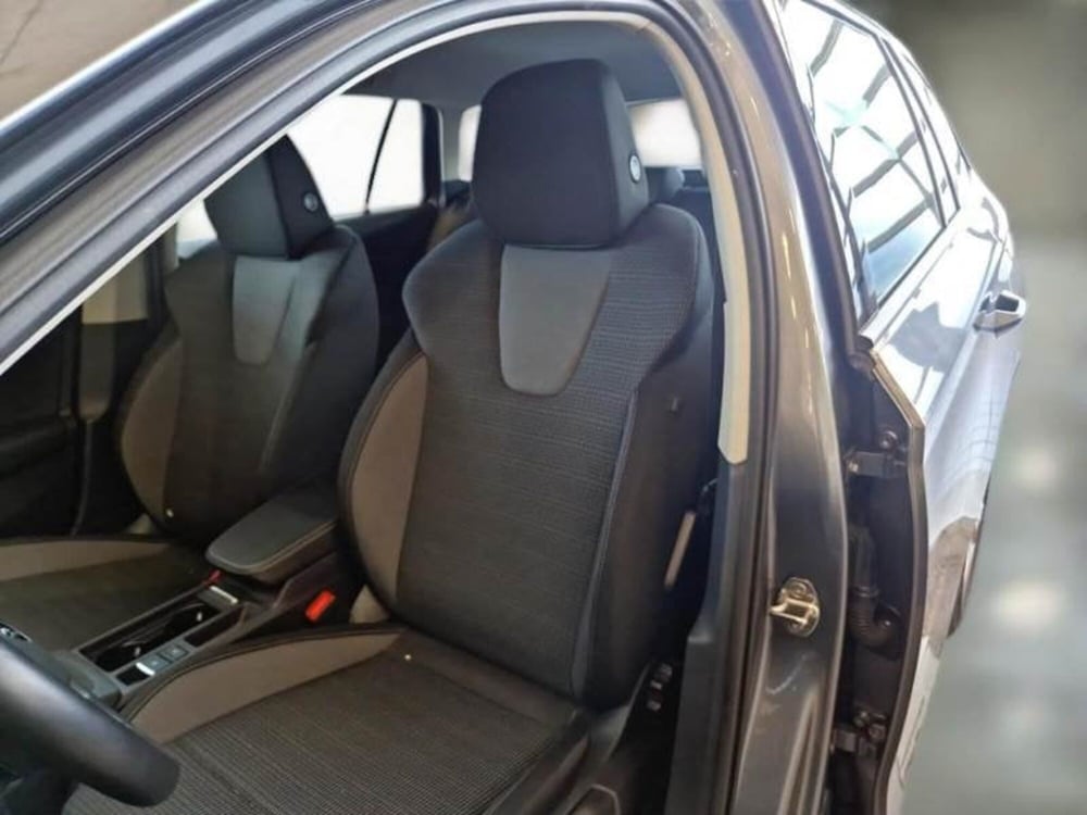 Skoda Octavia Station Wagon usata a Venezia (9)