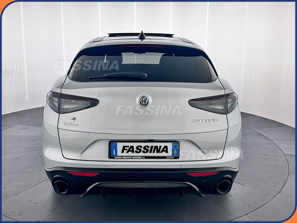 Alfa Romeo Stelvio usata a Milano (5)