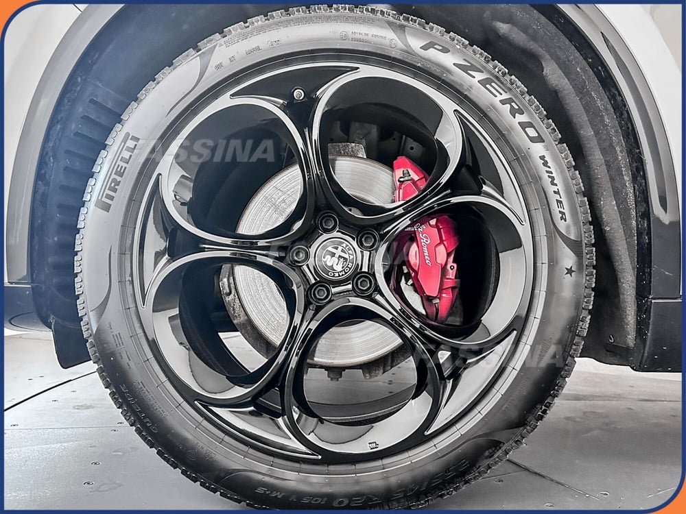 Alfa Romeo Stelvio usata a Milano (7)