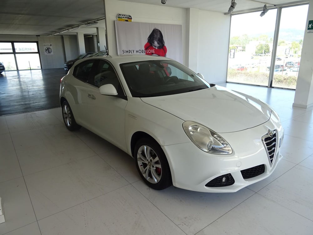 Alfa Romeo Giulietta usata a Lucca (6)
