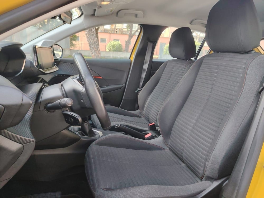 Peugeot 208 usata a Massa-Carrara (10)
