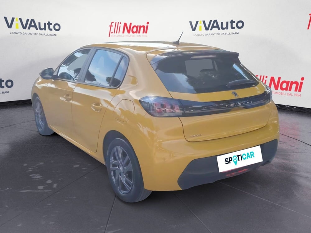 Peugeot 208 usata a Massa-Carrara (18)