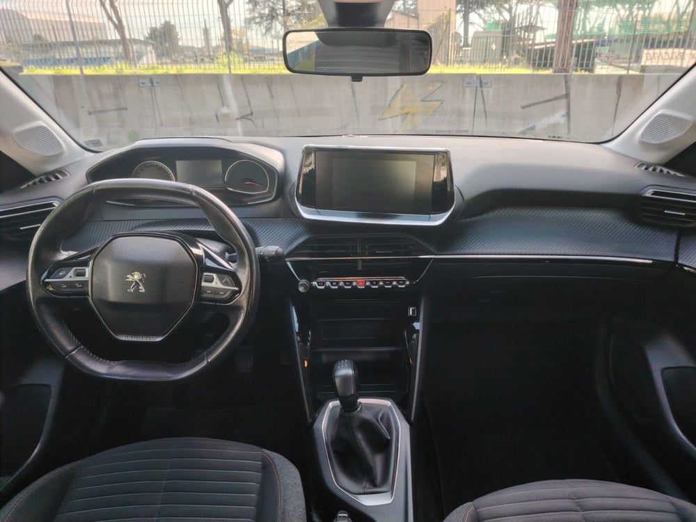 Peugeot 208 usata a Massa-Carrara (6)