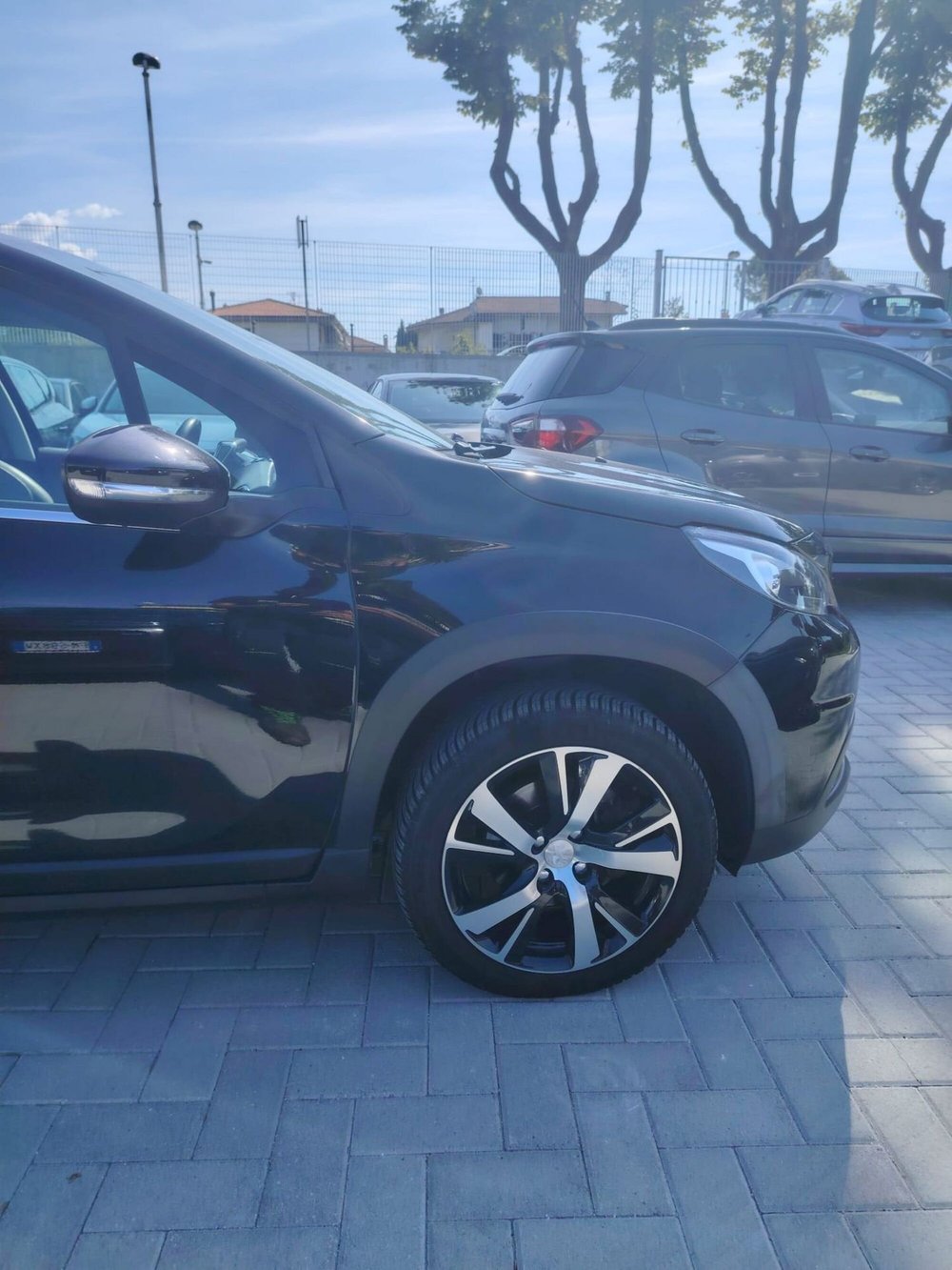 Peugeot 2008 usata a Massa-Carrara (11)