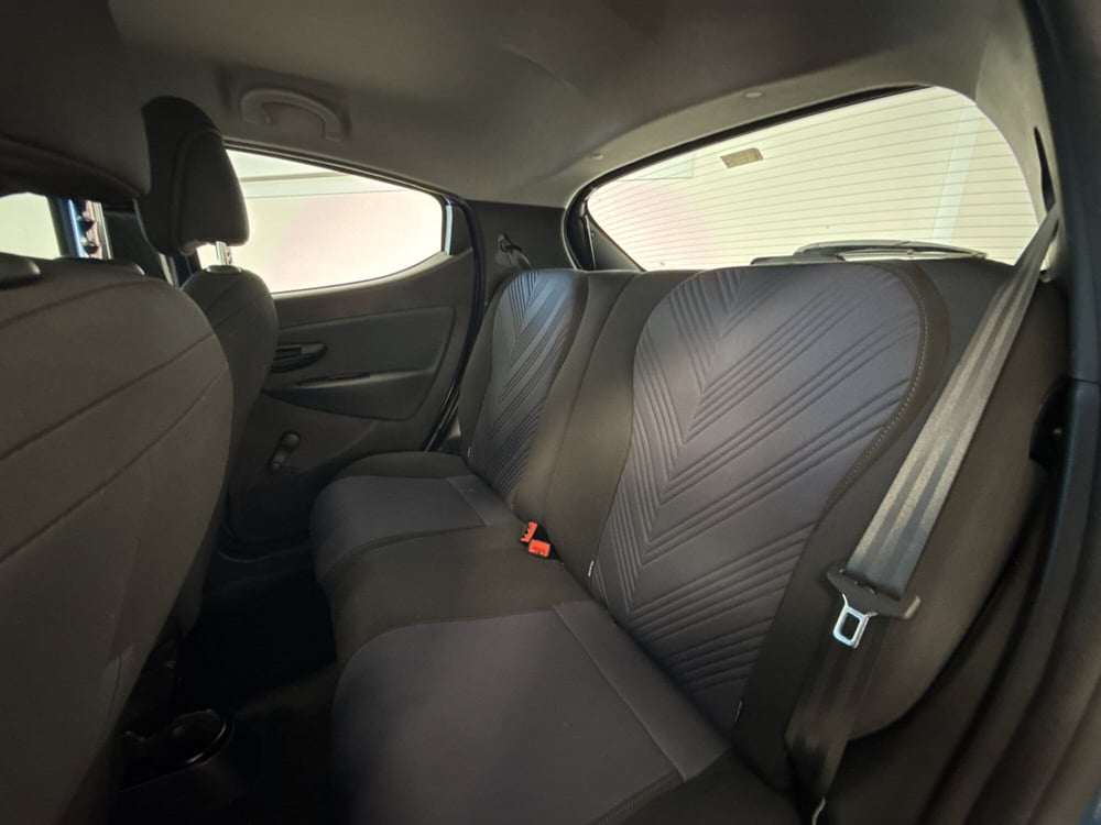 Lancia Ypsilon usata a Palermo (6)