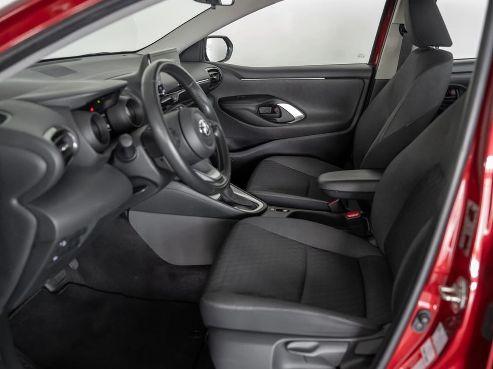 Toyota Yaris usata a Barletta-Andria-Trani (12)