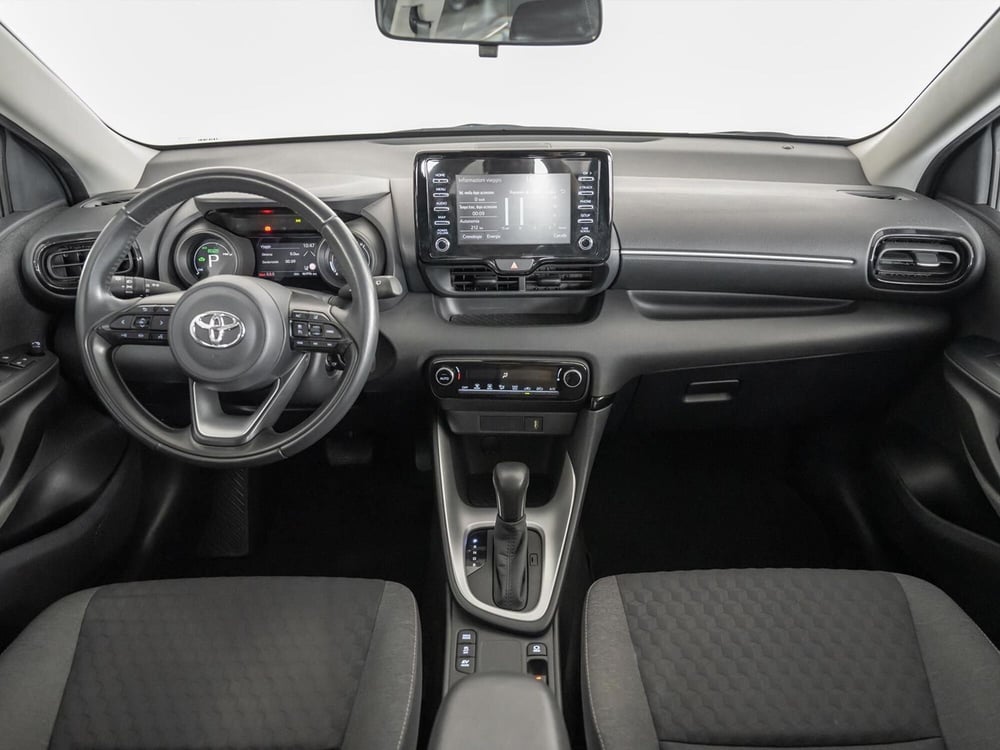Toyota Yaris usata a Barletta-Andria-Trani (9)