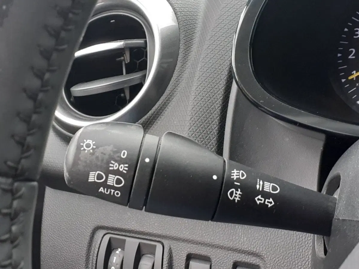 Renault Clio usata a Modena (13)