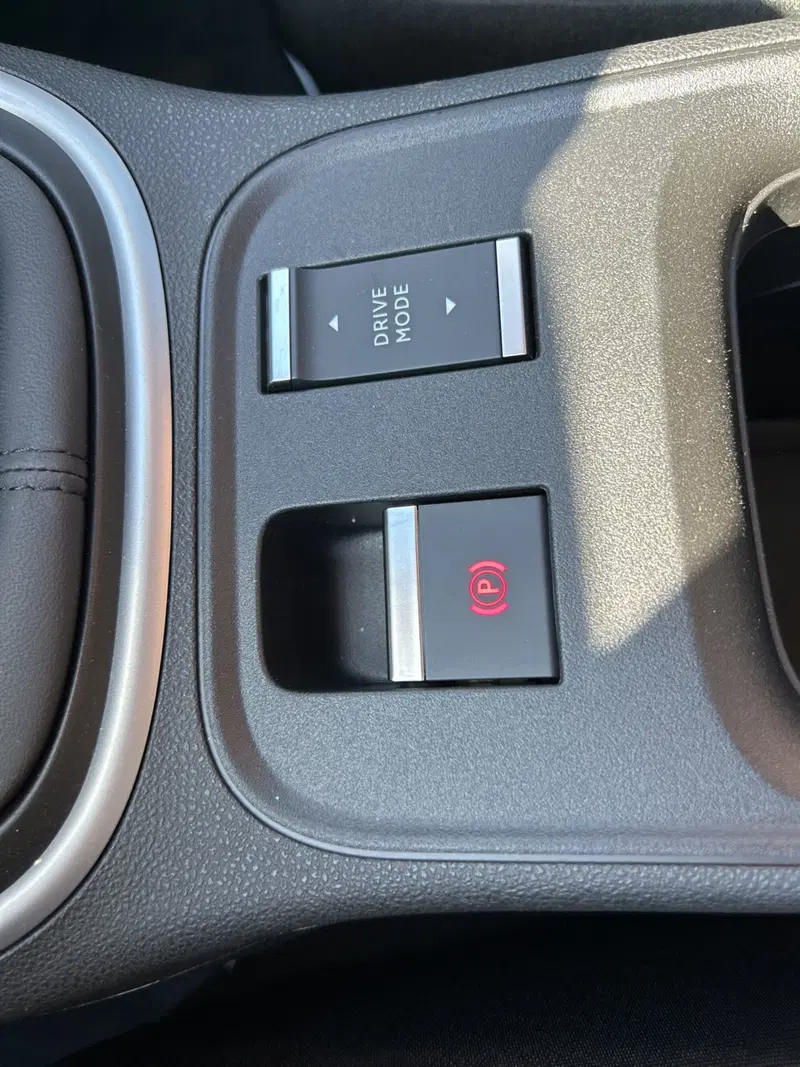 Jeep Avenger nuova a Latina (14)