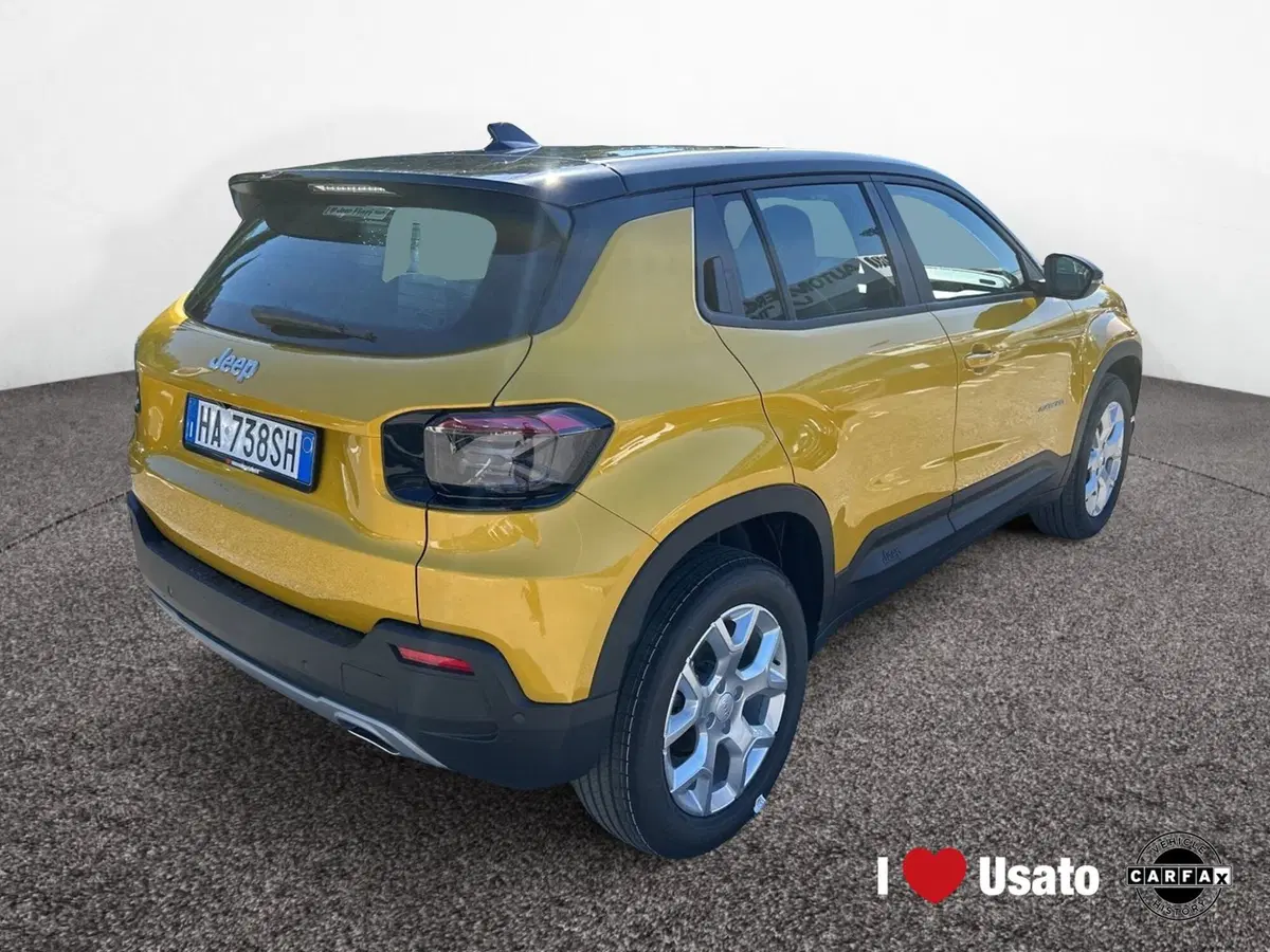 Jeep Avenger nuova a Latina (3)